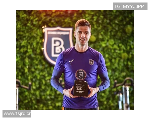 AC米兰荣获月度最佳球员，实至名归