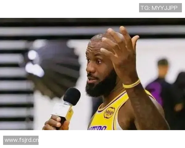 昔日王者詹姆斯状态下滑，何去何从？