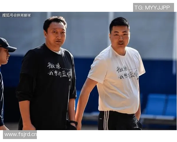 CBA球队管理实践与高效教练团队建设路径研究探索